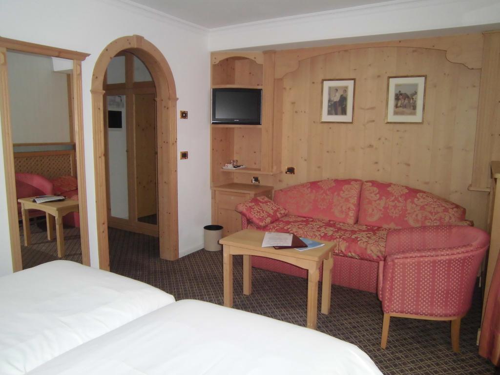 Hotel Evaldo Arabba Δωμάτιο φωτογραφία